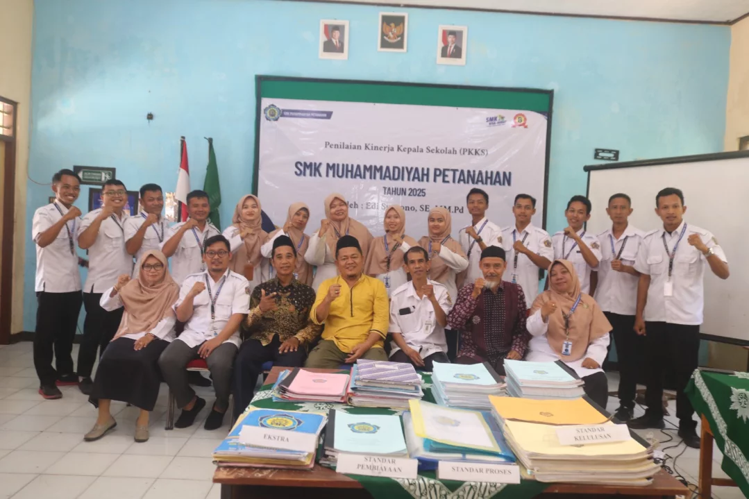 SMK Muhammadiyah Petanahan Laksanakan Penilaian Kinerja Kepala Sekolah Bersama Pengawas Cabdin Jateng Wilayah IX